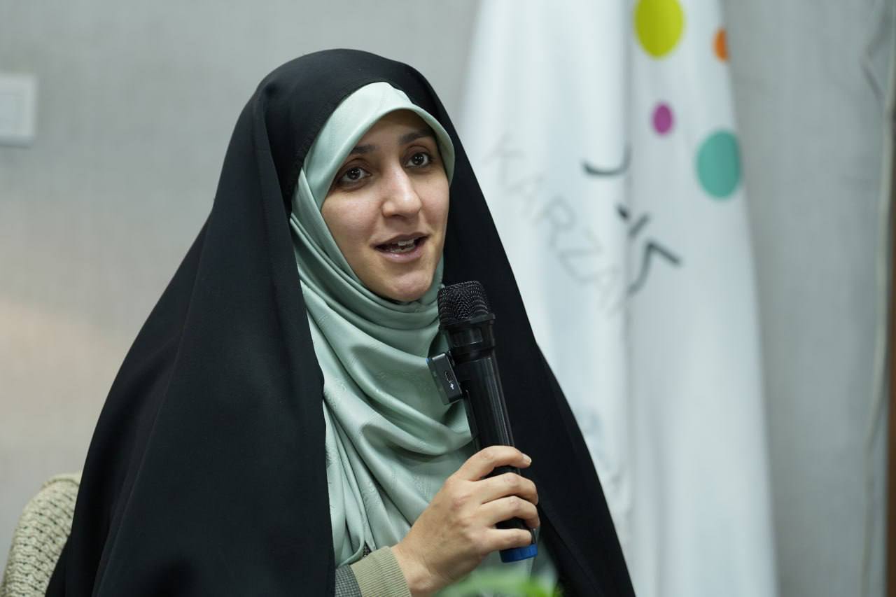 مطالباتی اصلی زنان کنشگر چیست ؟