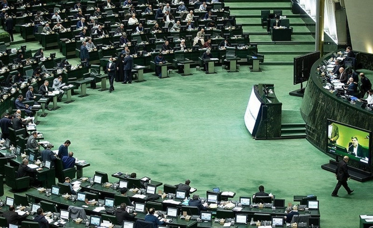 خیز مجلس برای سلطه بر نهاد وکالت/ بازگشت به 70 سال قبل!