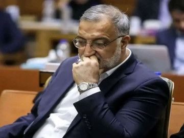 جمع‌آوری امضا برای برکناری یا ماندن شهردار تهران!