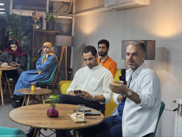 رفع فیلترینگ و ممنوعیت آیفون برای دولت میسر است اما می‌ترسند