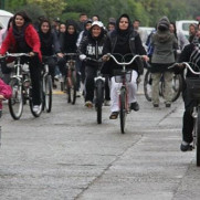 درخواست منع ممنوعیت دوچرخه‌سواری بانوان شهر طرقبه و شاندیز