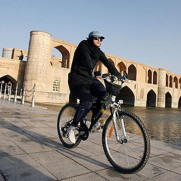 درخواست تعیین تکلیف حقوقی دوچرخه سواری زنان