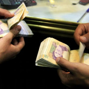 درخواست برابری حق عائله‌مندی شاغلین با حق نفقه همسر و فرزندان