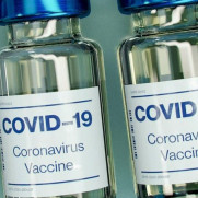 درخواست در اولویت قرارگرفتن واکسیناسیون خانواده کادر درمان