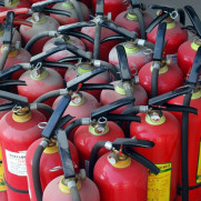 درخواست برگرداندن رسته فروش و شارژ کپسول‌های آتش‌نشانی به اتحادیه تولیدکنندگان و فروشندگان لوازم ایمنی
