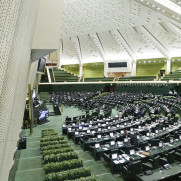 درخواست برخورداری رزمندگان با حداقل سابقه ۶ ماه جبهه از مزایای حقوقی ارتقاء یک مدرک تحصیلی
