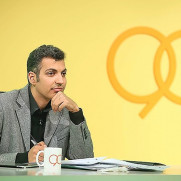 درخواست از سرگیری پخش برنامه ۹۰