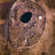 درخواست توقف فعالیت معدن سنگ‌آهن در محوطه ثبت جهانی تخت سلیمان تکاب