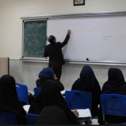 درخواست لغو حضوری شدن کلاس‌ها و امتحانات ترم بهمن دانشگاه آزاد کرج