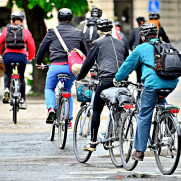 درخواست توسعه دوچرخه‌های اشتراکی جهت کمک به حمل و نقل پاک