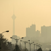 درخواست تعطیلی مدارس و رسیدگی فوری به آلودگی هوا