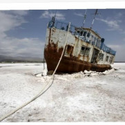 درخواست ورود فوری آب به دریاچه ارومیه