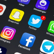 درخواست رفع فیلترینگ شبکه‌های اجتماعی