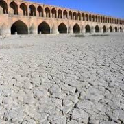 درخواست باز شدن آب زاینده‌رود به‌طور دائم