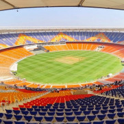 درخواست احداث استادیوم فوتبال مدرن با ظرفیت ۳۰۰ هزار نفر در کلان‌شهر تبریز