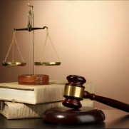 درخواست تغییر در قوانین صندوق حمایت وکلا