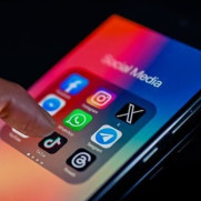 درخواست رفع فیلترینگ و سانسور از «تمام» پلتفرم‌ها