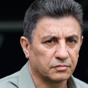 درخواست اخراج قلعه‌نویی و کادر فنی‌اش از تیم ملی و آوردن مربی خارجی با کیفیت