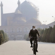 درخواست برای جایگزینی موتورسیکلت‌های اصفهان با موتور سیکلت برقی