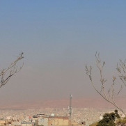 اعتراض به تعطیل نشدن ادارات و مدارس تبریز و دستکاری سایت‌های آلودگی