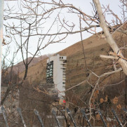 درخواست تخریب طبقات بالایی هتل آرینا فشم برای حفظ مناظر طبیعی رودبارقصران