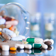 درخواست تبلیغ درمان‌های خطرناک در دیوار: وقتی پلتفرم‌های عمومی به بستر سودجویان سلامت تبدیل می‌شوند