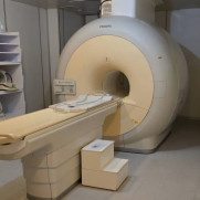 درخواست تأمین و راه‌اندازی دستگاه دوم MRI در شهرستان میناب