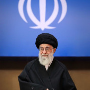حمایت از امام خامنه‌ای جوان