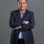 درخواست اخراج قلعه‌نویی از تیم ملی