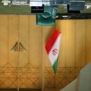 درخواست بازگشایی فوری مجلس و رسیدگی به عملکرد هیئت‌رئیسه