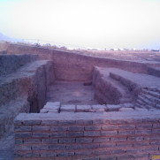 درخواست نجات، مرمت و احیای شکارگاه باستانی خسرو پرویز، طاق‌بستان، کرمانشاه و جلوگیری از تخریب بیشتر و تردد انسان و وسیله نقلیه بر روی آن